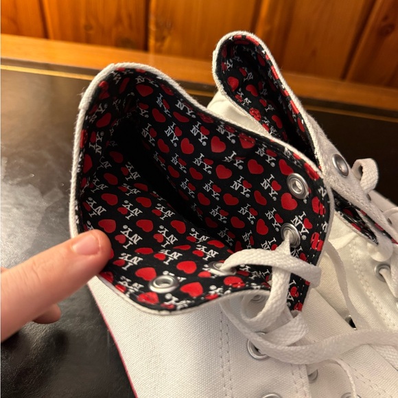 Converse I ❤️ NY Sneakers - Picture 4 of 7